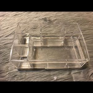 Large acrylic makeup organizer
